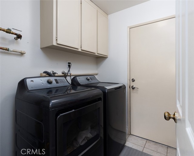 262 S La Linda Drive, Orange CA: https://media.crmls.org/medias/d0f188e3-79af-43bc-847e-c380529217b6.jpg