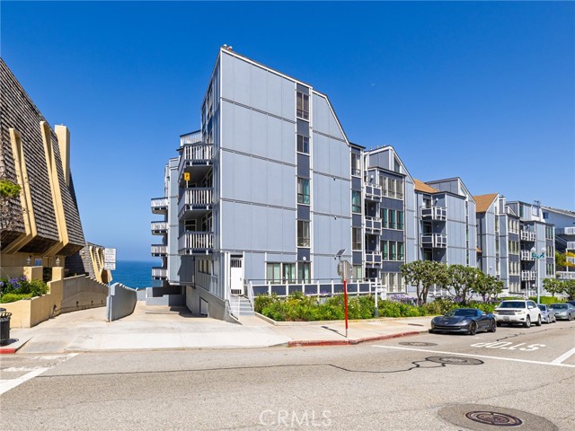 625 Esplanade, Redondo Beach, California 90277, 2 Bedrooms Bedrooms, 0 ,2 BathroomsBathrooms,Residential,For Sale,Esplanade,0,SB26109376