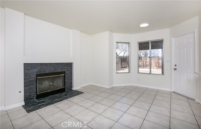 Detail Gallery Image 13 of 25 For 805 Jason Ct, Lancaster,  CA 93534 - 4 Beds | 3 Baths