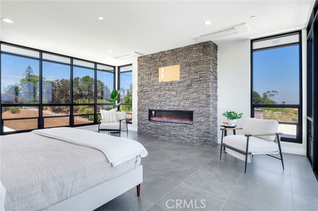1912 Edgefair Lane, Redlands CA: https://media.crmls.org/medias/d0f28dba-4fed-4c78-8384-c410bc3d6780.jpg