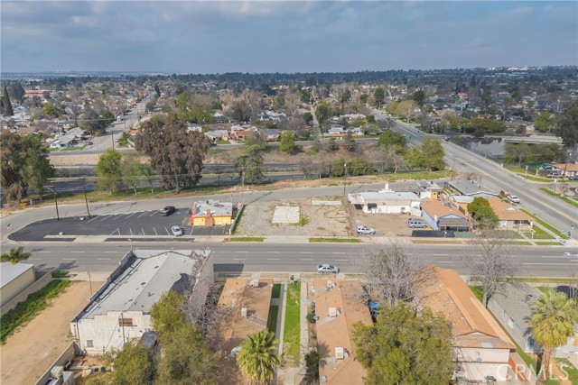 Detail Gallery Image 9 of 12 For 217 Niles Place, Bakersfield,  CA 93305 - – Beds | – Baths