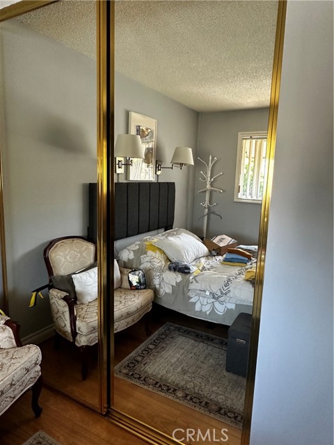 7800 Via Genova, Burbank CA: https://media.crmls.org/medias/d0f34015-7582-4622-8a19-f93302c919eb.jpg
