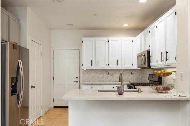 Image 10 of 37 For 41945 Davenport Way D