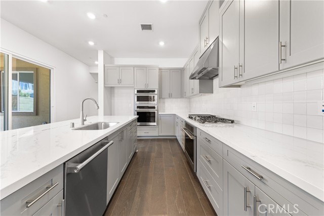 129 Great Park Blvd, Irvine CA: https://media.crmls.org/medias/d0f4fae0-1ceb-4854-9021-8c2e6abb7559.jpg