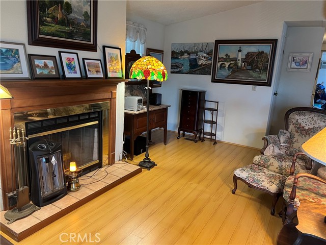 Detail Gallery Image 6 of 23 For 21001 Plummer St #34,  Chatsworth,  CA 91311 - 2 Beds | 2 Baths