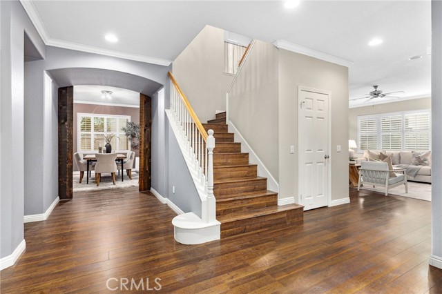 Detail Gallery Image 4 of 59 For 45023 Silver Rose, Temecula,  CA 92592 - 5 Beds | 2/1 Baths