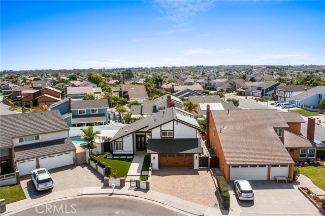 Detail Gallery Image 50 of 61 For 17902 Bolton Cir, Huntington Beach,  CA 92649 - 4 Beds | 2/1 Baths