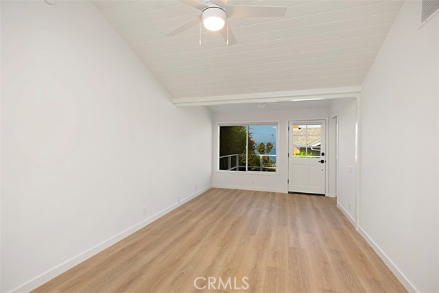 Detail Gallery Image 5 of 11 For 651 Glenneyre, Laguna Beach,  CA 92651 - 2 Beds | 1 Baths