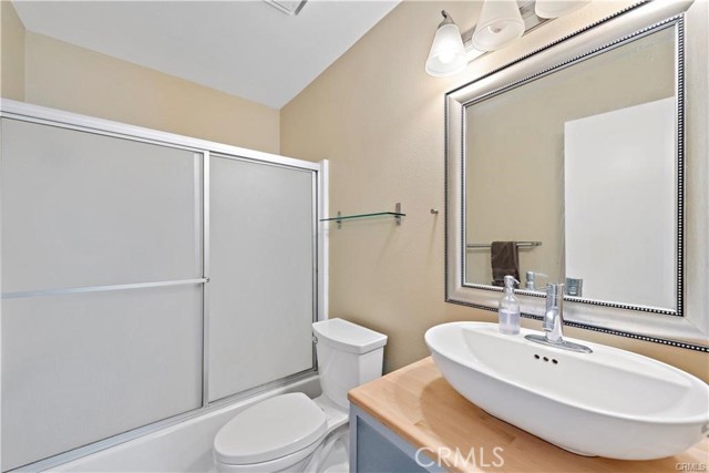 Image 7 of 9 For 20033 Shamrock