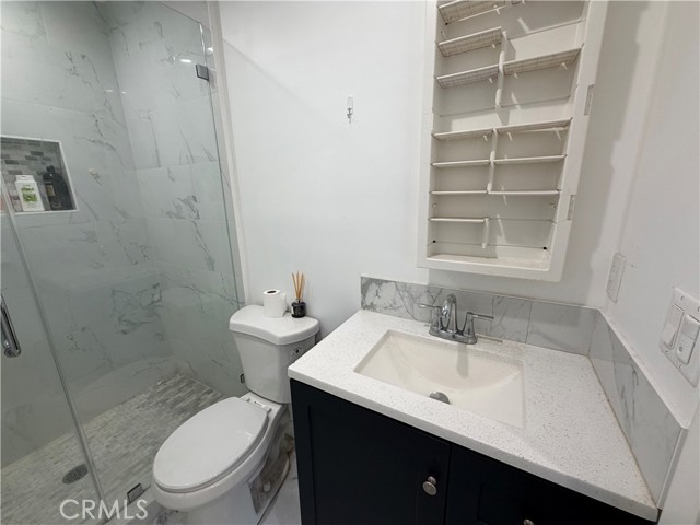 Detail Gallery Image 34 of 35 For 12610 Martha St #2,  Valley Village,  CA 91607 - 1 Beds | 1 Baths
