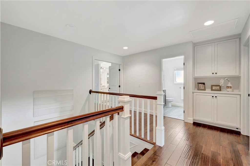 MLS #OC25183386 img 15