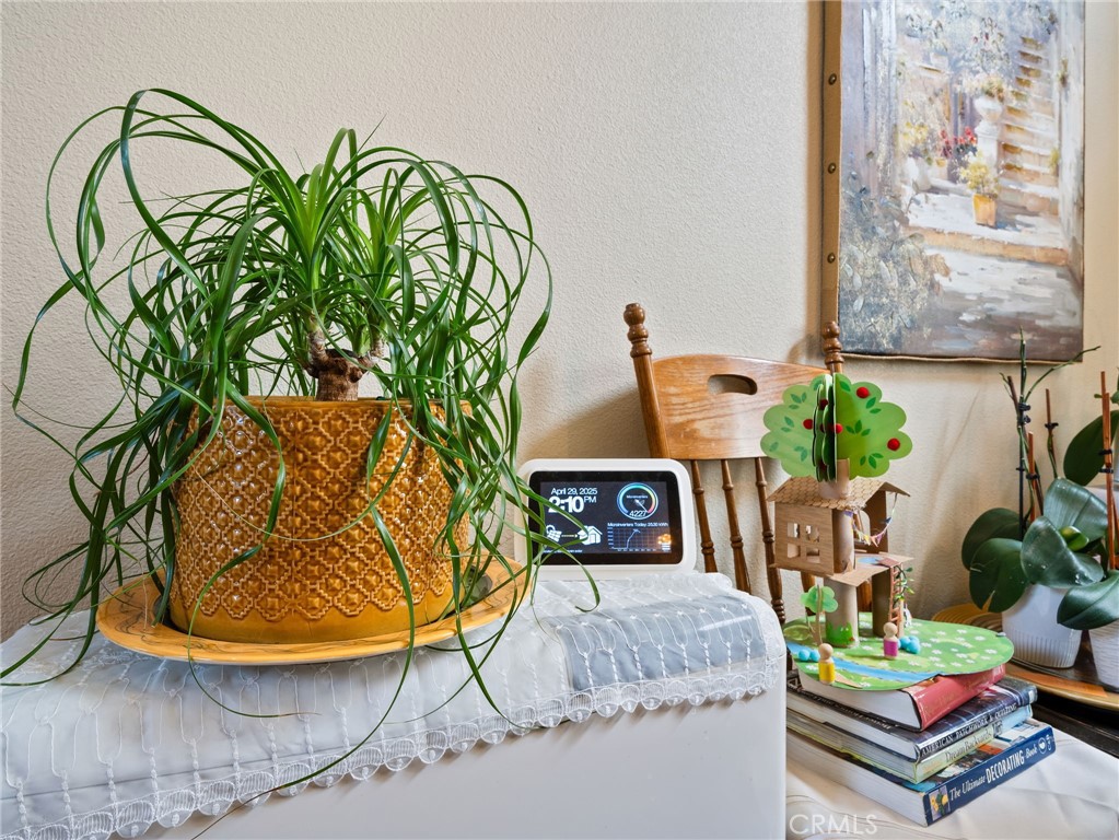https://media.crmls.org/medias/d0fa262c-4360-4b9f-bca1-ea9fef9dd778.jpg?preset=X-Large