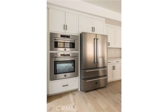 195 E Palm Street, Altadena CA: https://media.crmls.org/medias/d0fa67aa-62d4-4b62-bf82-b5a1a6b58f06.jpg