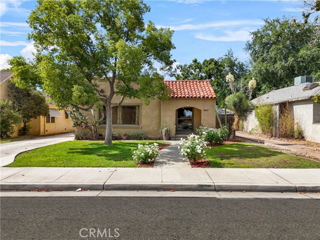 3007 Park Way, Bakersfield CA: https://media.crmls.org/medias/d0fa9051-2e9c-4d57-a5bb-c9dc74a999d5.jpg
