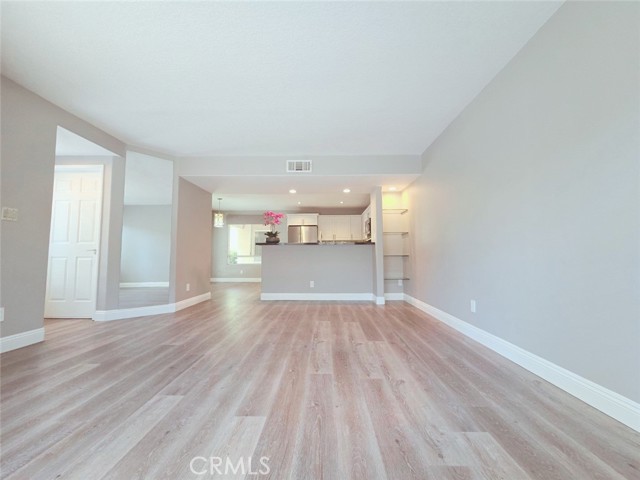 Front Image Thumbnail for CRBB26140280