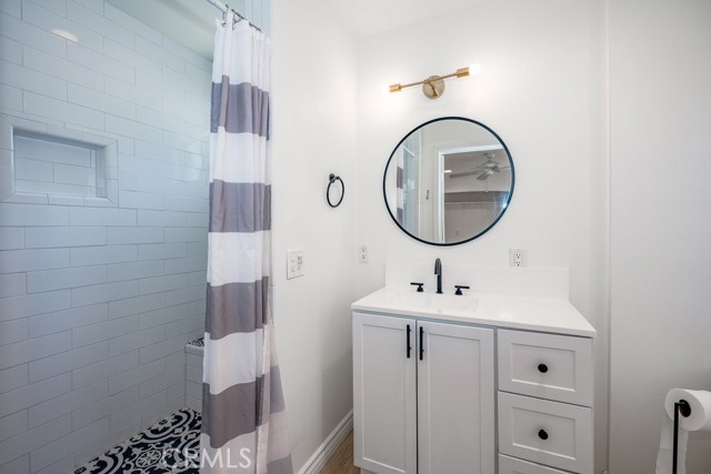 25252 Atwood Boulevard, Newhall CA: https://media.crmls.org/medias/d0faed06-a1f4-4865-8a8c-0b4355fbac13.jpg