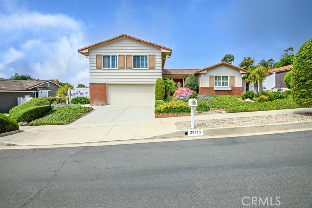 Detail Gallery Image 2 of 48 For 29313 Oceanridge Dr, Rancho Palos Verdes,  CA 90275 - 4 Beds | 2/1 Baths