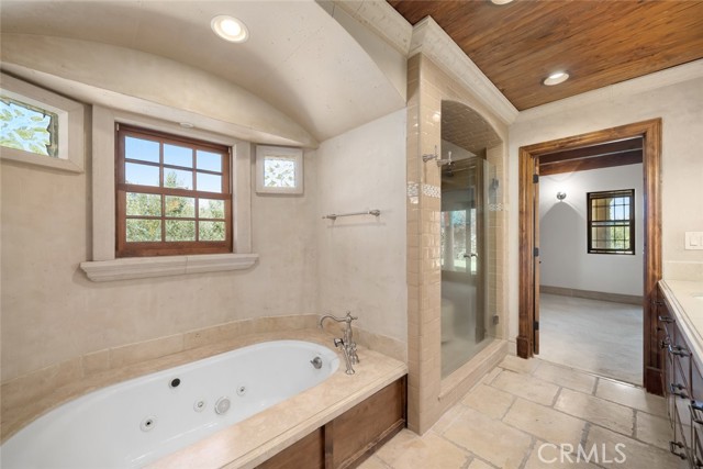 1155 Carpenter Canyon Road, Arroyo Grande CA: https://media.crmls.org/medias/d0fb0a58-fe0a-4e98-b807-3bf8d8fcf913.jpg