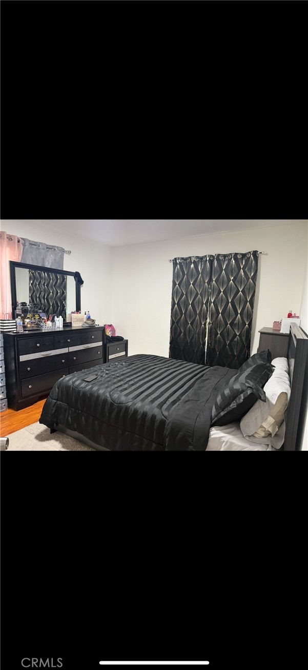 Detail Gallery Image 4 of 5 For 6839 Geyser Ave, Reseda,  CA 91335 - 4 Beds | 3 Baths