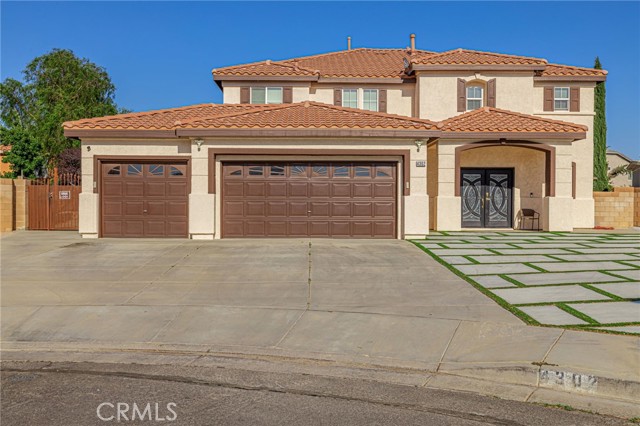 4302 Olivera Place, Lancaster CA: https://media.crmls.org/medias/d0fbbb24-7970-48ed-840b-43d0ae92537b.jpg