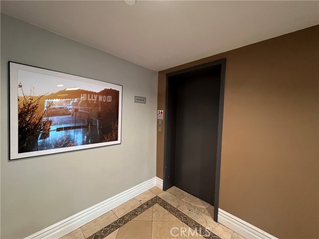 Detail Gallery Image 6 of 29 For 1345 N Fuller Ave #306,  Los Angeles,  CA 90046 - 2 Beds | 2 Baths