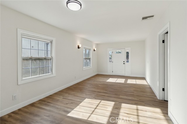 Detail Gallery Image 3 of 9 For 390 E 4th, San Bernardino,  CA 92410 - 2 Beds | 1 Baths