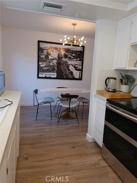 Detail Gallery Image 13 of 32 For 1421 N Sunrise, Palm Springs,  CA 92262 - 3 Beds | 2 Baths