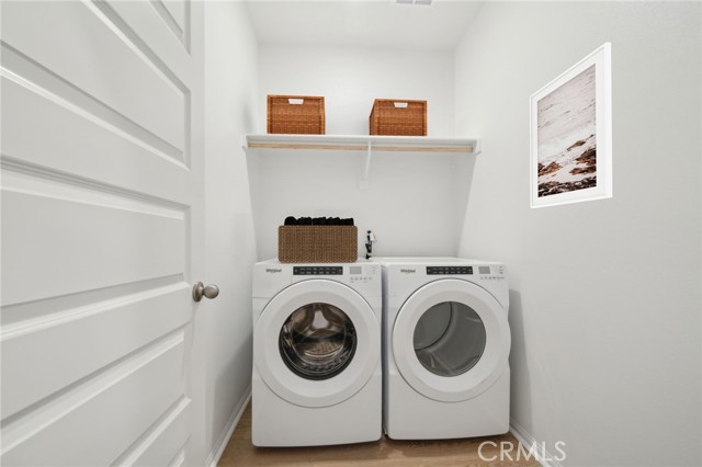 221 Aurora Lane, Pomona CA: https://media.crmls.org/medias/d0fe865d-ae1e-48a8-b242-c28b67f4afee.jpg