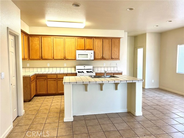1343 Riverside Court, Merced CA: https://media.crmls.org/medias/d0fed431-fdec-4001-a798-9c02d4a8241a.jpg