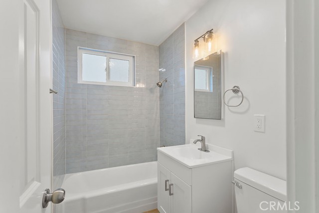 224 13th Street, Huntington Beach CA: https://media.crmls.org/medias/d0ff11b1-e754-4137-861f-0be7b9111594.jpg