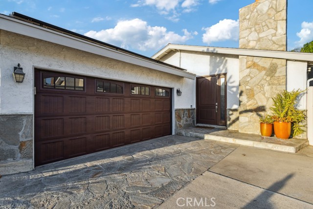 2176 N Pami Circle, Orange CA: https://media.crmls.org/medias/d0ff4506-8b40-4112-a8e1-6d2322c1650a.jpg