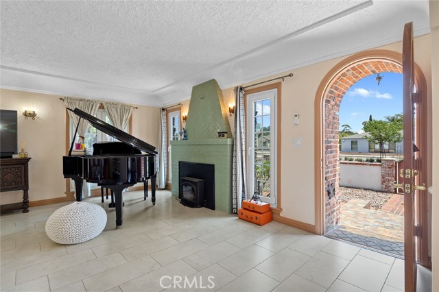 Detail Gallery Image 11 of 26 For 12391 Euclid St, Garden Grove,  CA 92840 - 4 Beds | 2 Baths