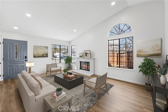 Detail Gallery Image 5 of 42 For 2049 Millcreek Way, Palmdale,  CA 93551 - 4 Beds | 2 Baths