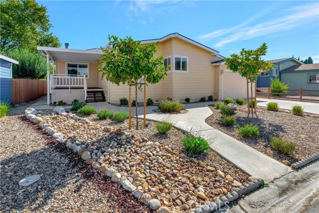 Detail Gallery Image 1 of 28 For 1220 Bennett Way #110,  Templeton,  CA 93465 - 3 Beds | 2 Baths