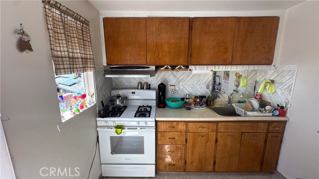 Detail Gallery Image 13 of 32 For 3788 Lakeview Terrace, Lucerne,  CA 95458 - 4 Beds | 2 Baths
