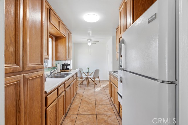 665 Hennipen, Pomona CA: https://media.crmls.org/medias/d103f9b9-b203-478d-99b7-48ab4c0c3a4f.jpg