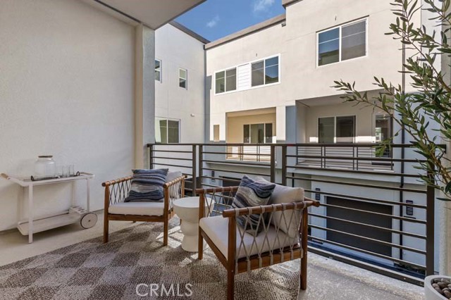 Detail Gallery Image 8 of 19 For 7256 Aura Cir, Huntington Beach,  CA 92647 - 2 Beds | 2/1 Baths