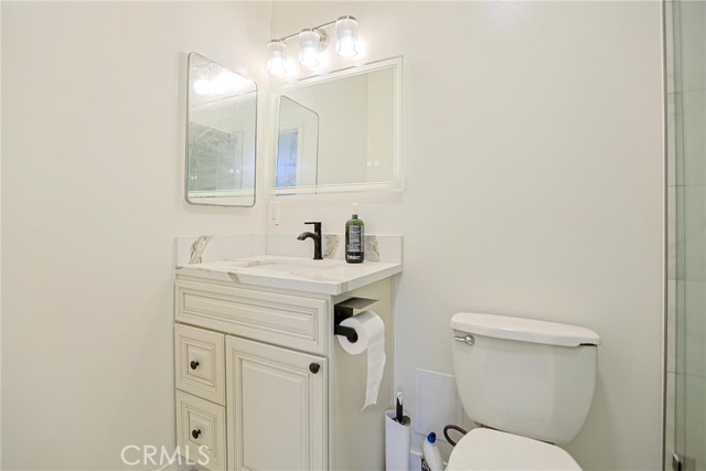 Detail Gallery Image 24 of 41 For 4109 W 5th #F2,  Santa Ana,  CA 92703 - 2 Beds | 2 Baths