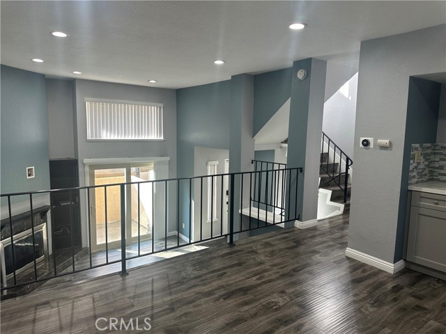 Detail Gallery Image 4 of 19 For 2030 S Bon View #G,  Ontario,  CA 91761 - 2 Beds | 2/1 Baths