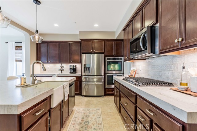 Detail Gallery Image 8 of 57 For 44343 Revana St, Temecula,  CA 92592 - 4 Beds | 3/1 Baths