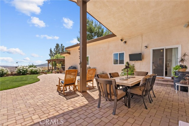 39662 86th W Street, Leona Valley CA: https://media.crmls.org/medias/d1053124-69d7-49be-a6e4-72c3782c72f9.jpg
