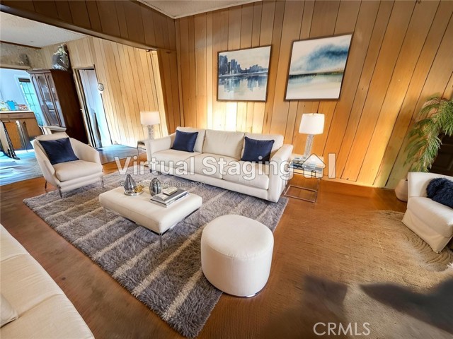 Detail Gallery Image 3 of 5 For 4914 3rd Ave, Los Angeles,  CA 90043 - 2 Beds | 1 Baths