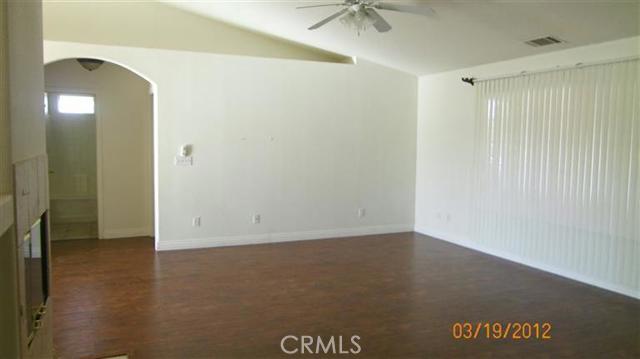 11114 AROYO Avenue, Hesperia CA: https://media.crmls.org/medias/d106b987-9e2b-4033-bcfe-3763bf56311e.jpg