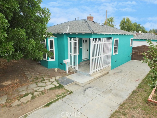 Detail Gallery Image 1 of 7 For 1726 N Clybourn Ave, Burbank,  CA 91505 - 2 Beds | 1 Baths
