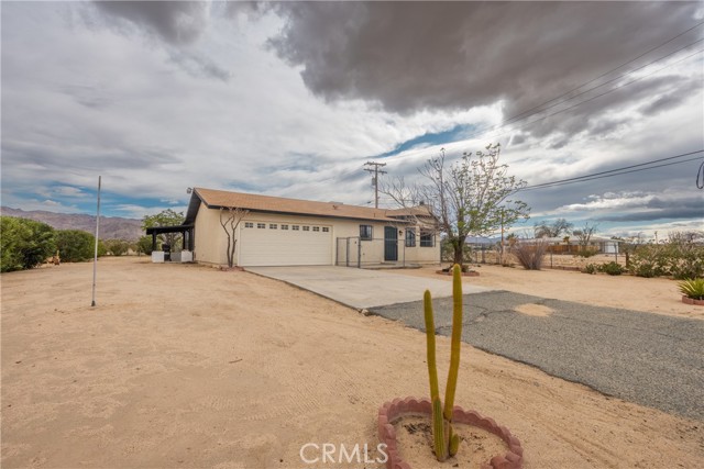 72011 Two Mile Road, 29 Palms, California 92277, 2 Bedrooms Bedrooms, ,1 BathroomBathrooms,Single Family Residence,For Sale,Two Mile,WS24060320