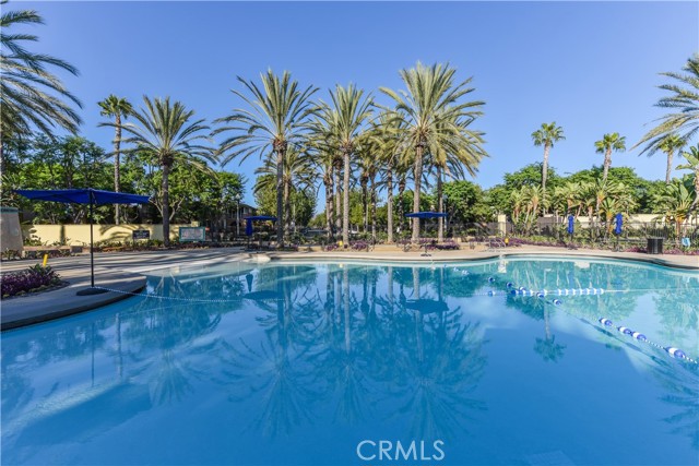 80 Great, Irvine CA: https://media.crmls.org/medias/d1077573-89e8-4047-979e-b5fa95143d17.jpg