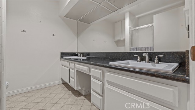 Detail Gallery Image 16 of 18 For 14521 Benefit St #102,  Sherman Oaks,  CA 91403 - 2 Beds | 2 Baths