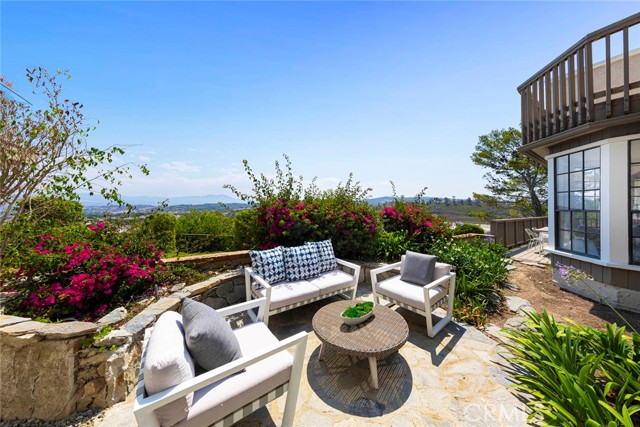 Detail Gallery Image 37 of 47 For 24 Coventry, Newport Beach,  CA 92660 - 2 Beds | 2 Baths