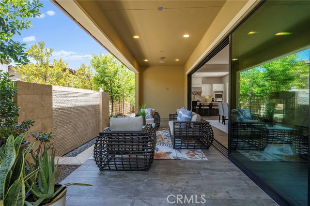 18 Goldenrod, Lake Forest CA: https://media.crmls.org/medias/d1099596-331d-4106-b4c5-644ed3340008.jpg