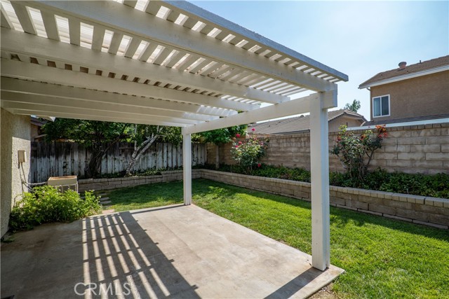 Detail Gallery Image 18 of 24 For 25691 Leticia Dr, Valencia,  CA 91355 - 3 Beds | 2 Baths